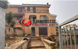 appartamento in vendita ad Ardea in zona Montagnano