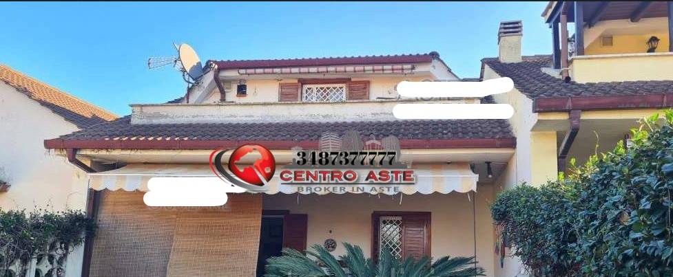 appartamento in vendita ad Ardea in zona Colle Romito