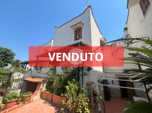 appartamento in vendita ad Ardea in zona Lido dei Pini