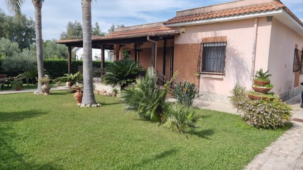 casa indipendente in vendita ad Ardea in zona Colle Romito