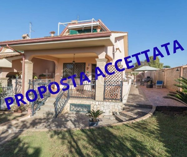 casa indipendente in vendita ad Ardea in zona Nuova Florida