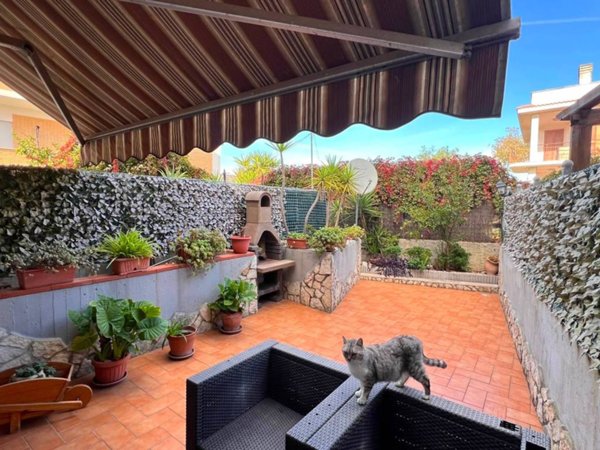 casa indipendente in vendita ad Ardea