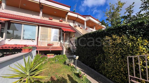 casa indipendente in vendita ad Ardea