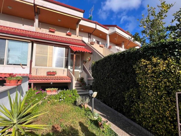 casa indipendente in vendita ad Ardea