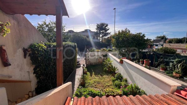 casa indipendente in vendita ad Ardea in zona Nuova California