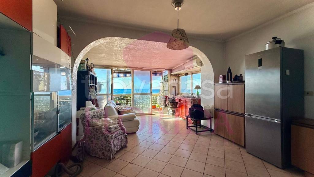 appartamento in vendita ad Ardea in zona Marina di Ardea