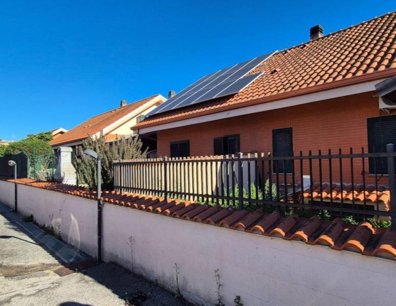 casa indipendente in vendita ad Ardea in zona Nuova Florida