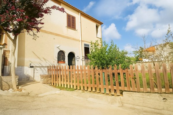 appartamento in vendita ad Ardea in zona Banditella