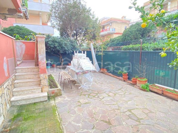 appartamento in vendita ad Ardea in zona Marina di Ardea