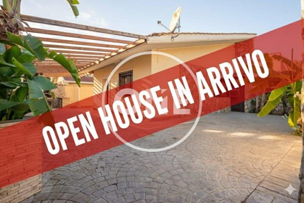 casa indipendente in vendita ad Ardea in zona Colle Romito