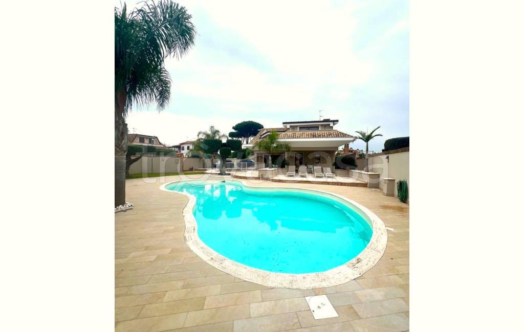 casa indipendente in vendita ad Ardea in zona Nuova Florida