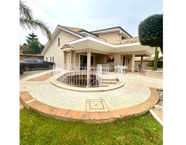 casa indipendente in vendita ad Ardea in zona Nuova Florida