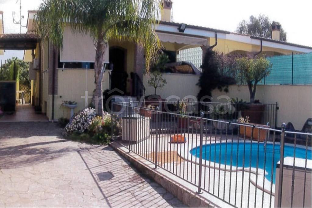 casa indipendente in vendita ad Ardea in zona Nuova Florida