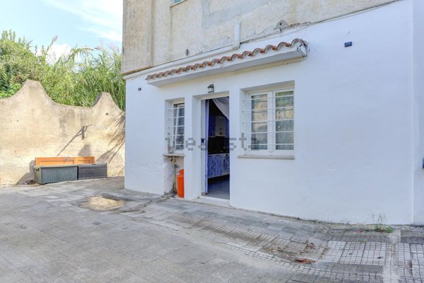 appartamento in vendita ad Ardea in zona Marina di Ardea