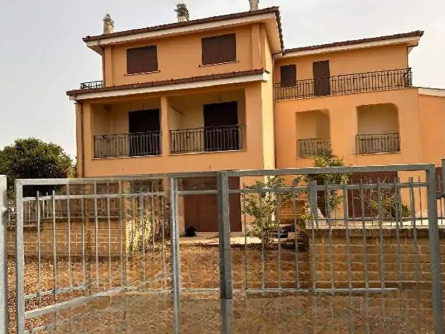 appartamento in vendita ad Ardea in zona Montagnano