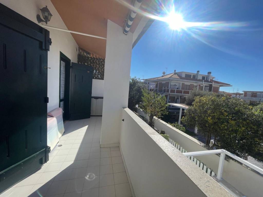 casa indipendente in vendita ad Ardea