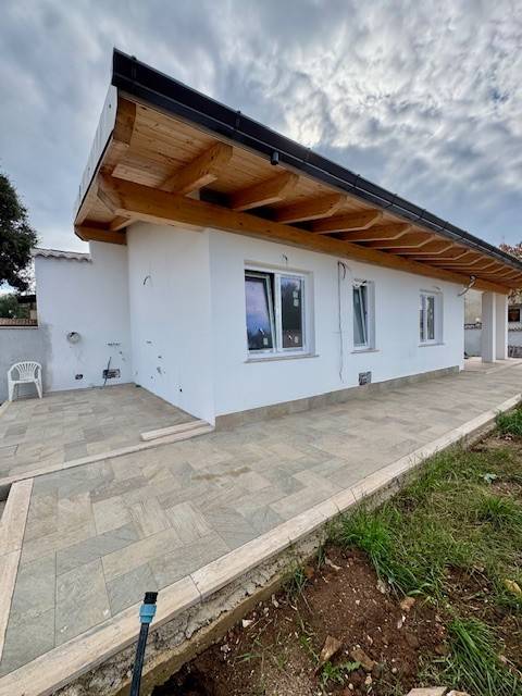 casa indipendente in vendita ad Ardea in zona Nuova Florida