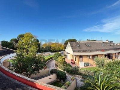 casa indipendente in vendita ad Ardea in zona Marina di Ardea