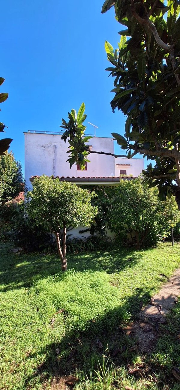 casa indipendente in vendita ad Ardea in zona Nuova California