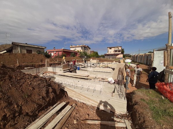 appartamento in vendita ad Ardea in zona Banditella