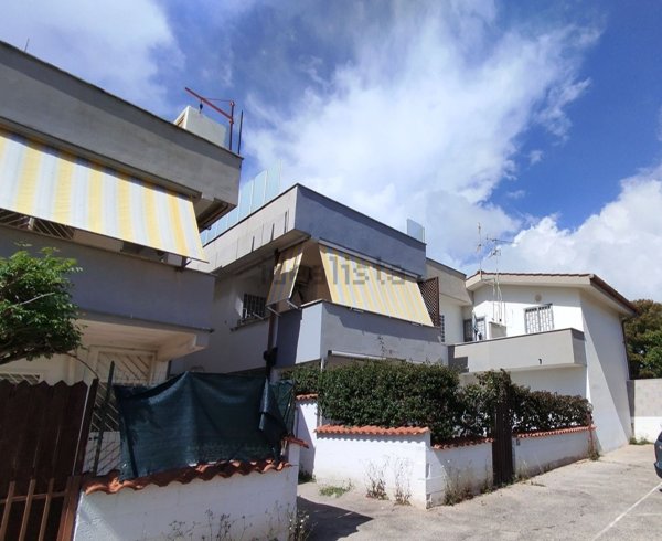 appartamento in vendita ad Ardea in zona Marina di Ardea