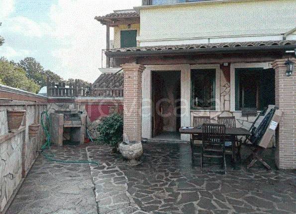 casa indipendente in vendita ad Ardea in zona Nuova Florida