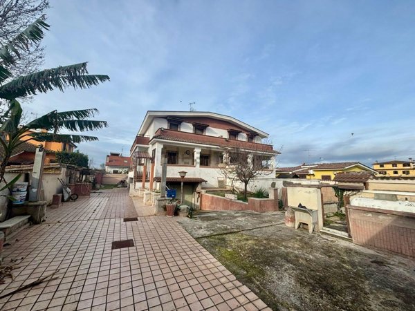 casa indipendente in vendita ad Ardea