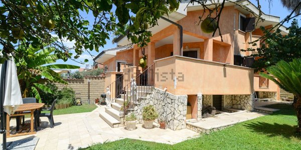 pentavano in vendita ad Ardea in zona Nuova Florida