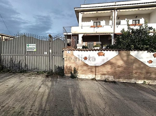 appartamento in vendita ad Ardea in zona Banditella