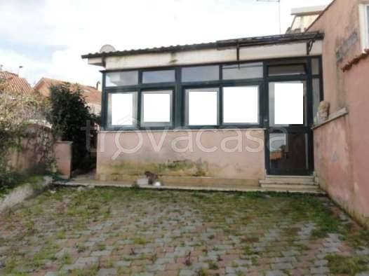 casa indipendente in vendita ad Ardea in zona Nuova Florida