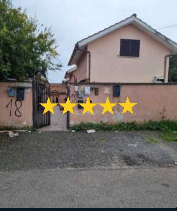 casa indipendente in vendita ad Ardea in zona Castagnola