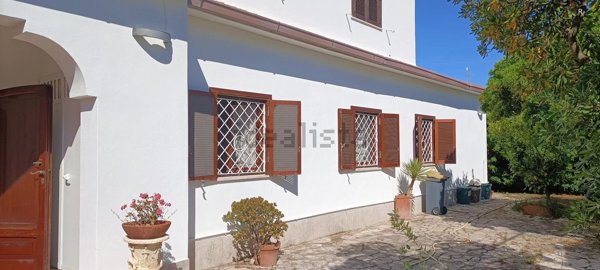 casa indipendente in vendita ad Ardea in zona Marina di Ardea