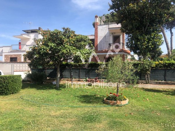 casa indipendente in vendita ad Ardea