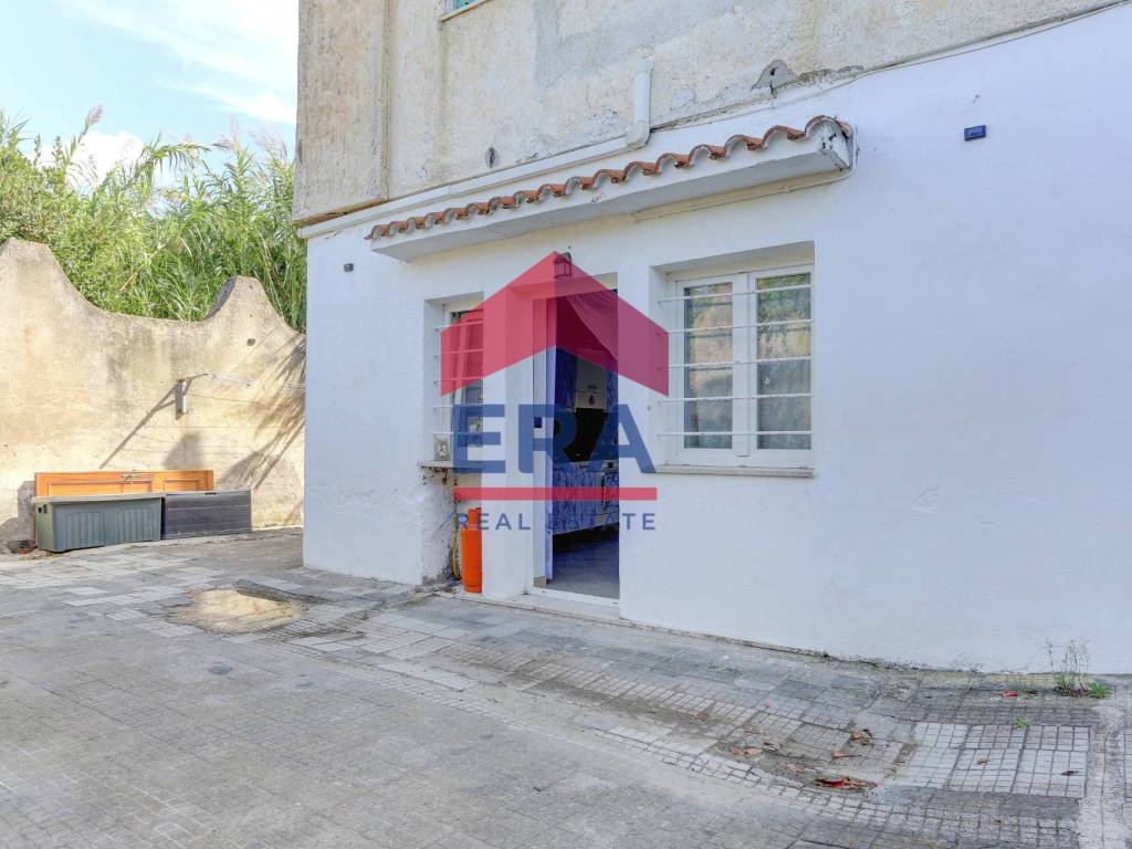 appartamento in vendita ad Ardea in zona Marina di Ardea