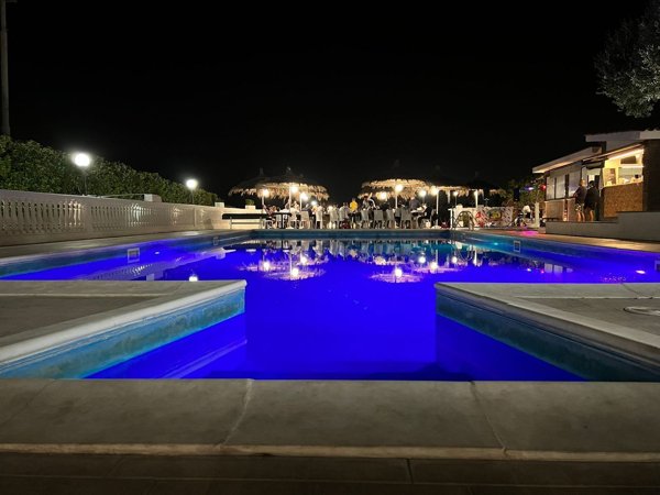 negozio in vendita ad Ardea