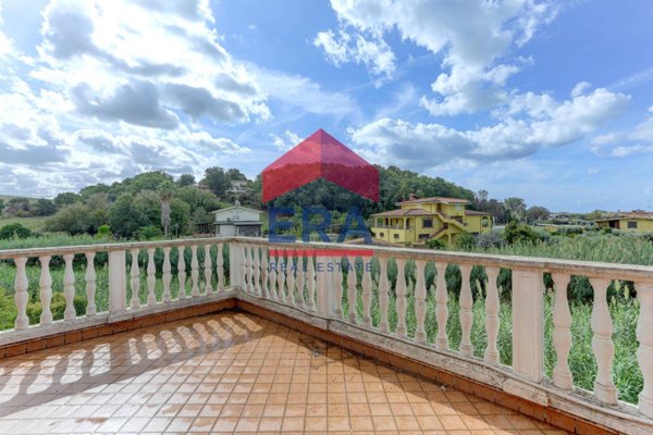 appartamento in vendita ad Ardea in zona Banditella