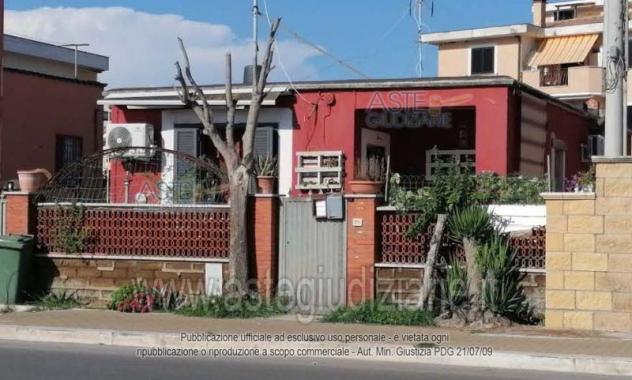 casa indipendente in vendita ad Ardea in zona Marina di Ardea