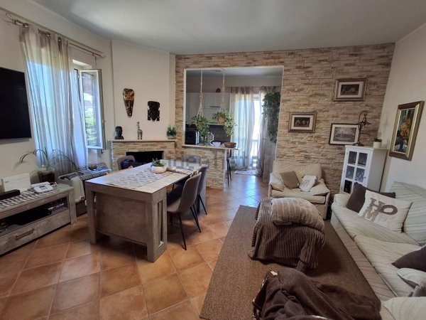 casa indipendente in vendita ad Ardea in zona Marina di Ardea