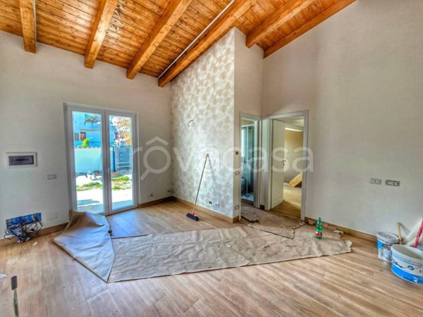 casa indipendente in vendita ad Ardea in zona Banditella