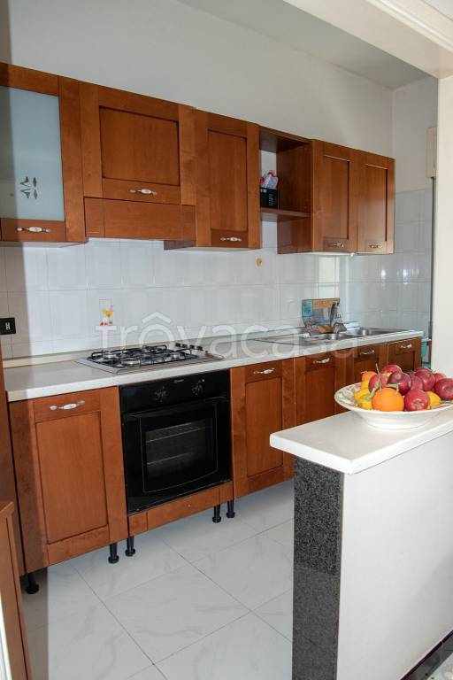 appartamento in vendita ad Ardea in zona Marina di Ardea