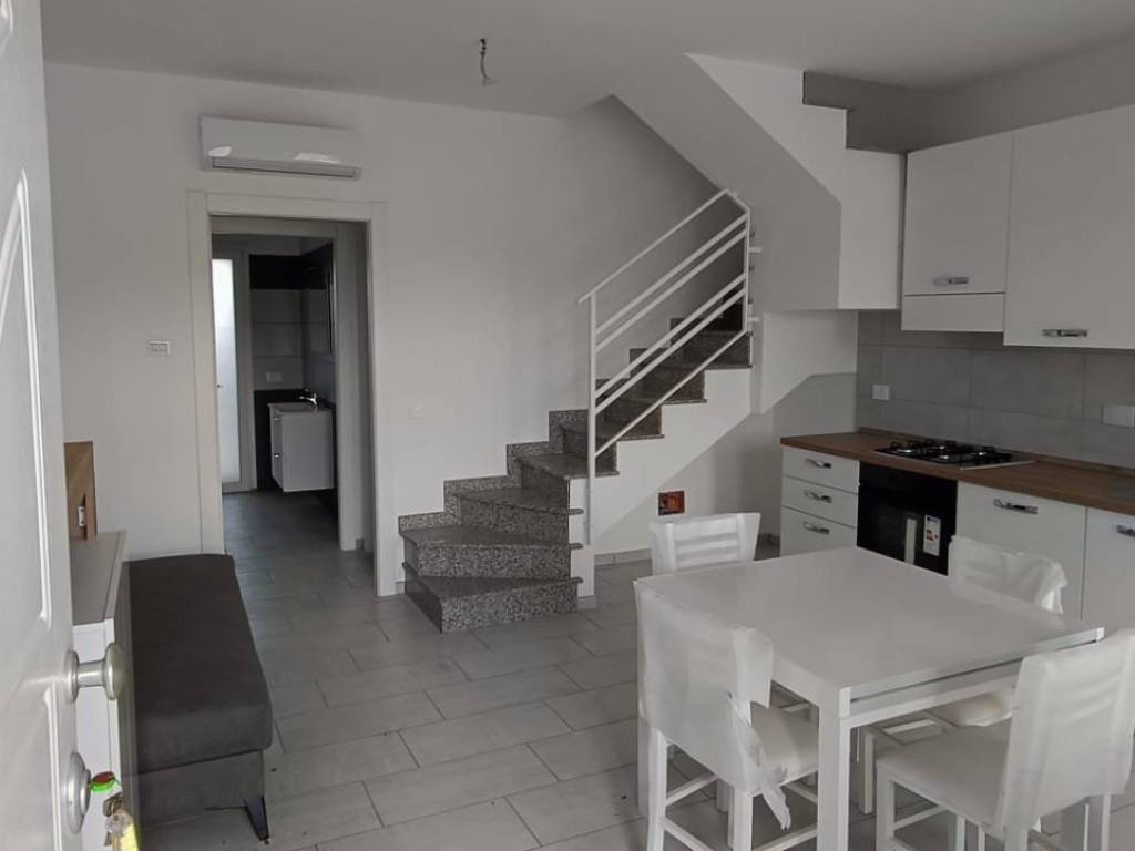 casa indipendente in vendita ad Ardea in zona Nuova Florida