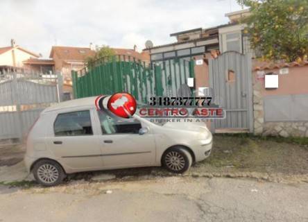 casa indipendente in vendita ad Ardea in zona Nuova Florida