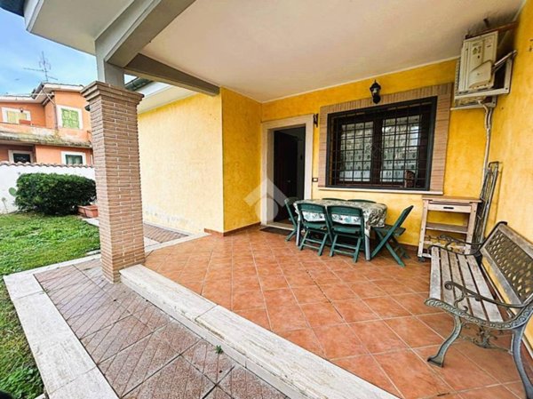 casa indipendente in vendita ad Ardea in zona Nuova Florida