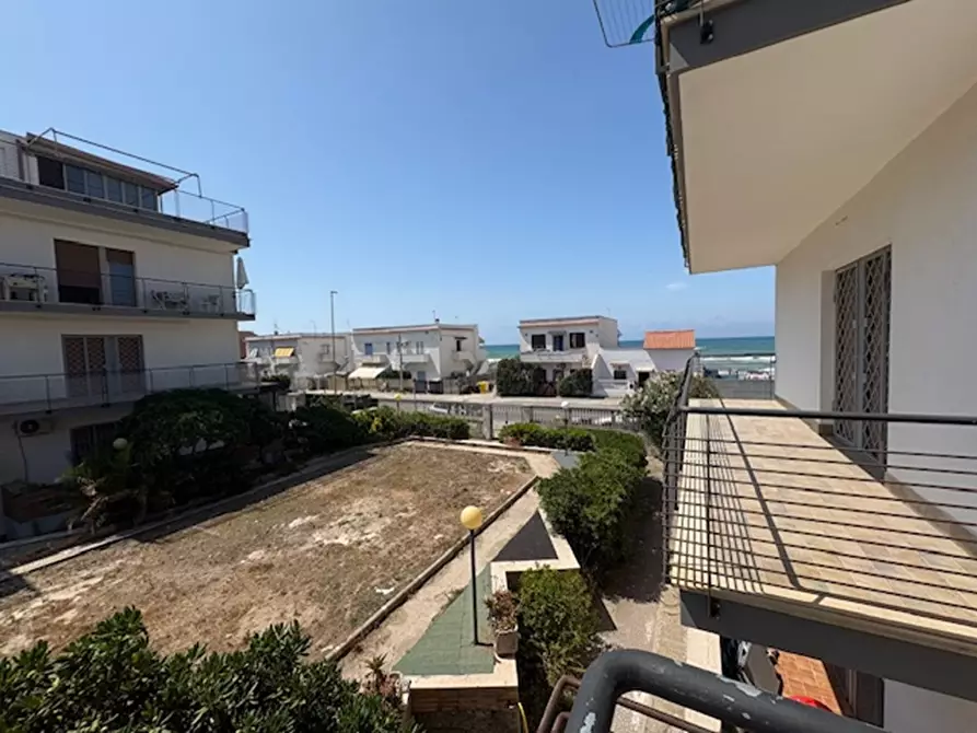 appartamento in vendita ad Ardea in zona Marina di Ardea