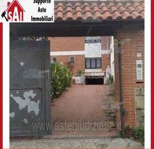 appartamento in vendita ad Ardea in zona Marina di Ardea