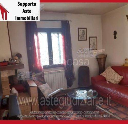 appartamento in vendita ad Ardea in zona Nuova California