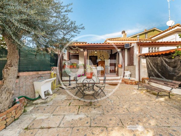 casa indipendente in vendita ad Ardea