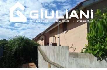 casa indipendente in vendita ad Ardea in zona Castagnola