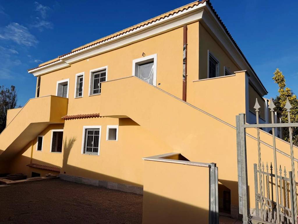 casa indipendente in vendita ad Ardea in zona Marina di Ardea
