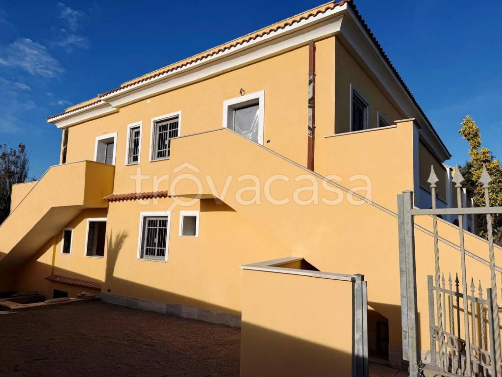 appartamento in vendita ad Ardea in zona Marina di Ardea